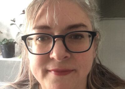 Julie Farstad, Artist