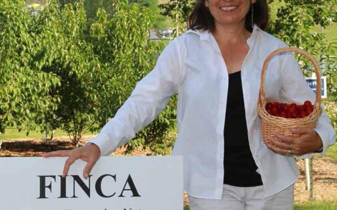 Nadia Navarrete-Tindall, Native Plant Specialist